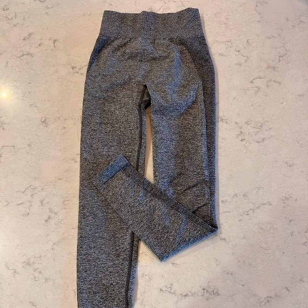 Gymshark High Waisted Flex Leggings- Gray/Lavender- SZ XS